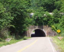 Do you know where on the old Bloomingdale-Smithfield-Chandler road in Jefferson County is this one lane tunnel beneath a railroad line? Tunnel is between Bloomingdale and Friendship Park.